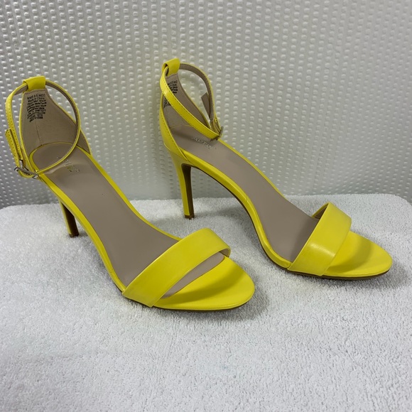 NIB Apt 9 Yellow Open Toe Heel w/ Upper Strap 9.5 - Picture 5 of 6
